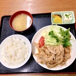 十八番 - 生姜焼き定食。¥850。