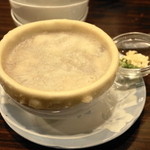 モンゴル料理ウランバートル - 2013.2 ビトゥーシュル（790円）モンゴル式パイ包みスープ