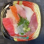 Uoriki - 海鮮丼　６３８円　(2022/04)