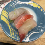 Sushi Douraku - シマアジ、タイ、金目鯛これで280円