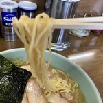 ラーメンショップ - 久しぶりの麺リフトなので手が震えて失敗(..;)