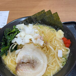 横浜家系ラーメン 吉岡家 - 