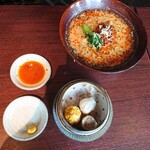 天空飲茶酒家 - 麺・点心セット￥880