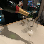 est - デザートには　キリッと冷やしたボランジェを再び