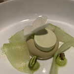 est - デザート　その1    アボガド　ピスタチオ　メロン