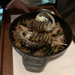 est - アントレ　その3   鮑と椎茸　これを蒸し焼きにするとのプレゼンです。