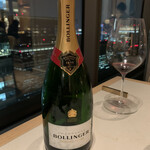 est - ボランジェのボトルをいただきます。