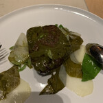 est - メイン　その3    和牛テンダーロインステーキ　ジャガイモとオゼイユ