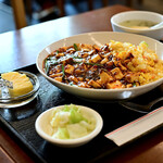 四川料理　川国志 - 四川麻婆かけ炒飯定食@税込900円