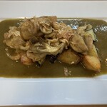 モンキー・ダイナー - ランチ Ａ 鶏もも肉とナス・木の子のソテー グリーンカレーソース　１１００円　(2022/04)