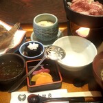 千加良 - 料理写真:ひるげ膳￥1100 カレイの唐揚げ&すき焼鍋