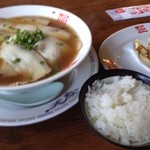 Oogiya Ramen - 餃子もセットで