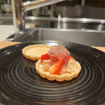 銀座 大石 - フォアグラ最中、本日は苺！かわゆい♡