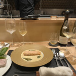 銀座 大石 - お酒の渋滞。幸せな光景♡