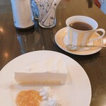 茶倉 - ケーキセット(レアチーズケーキ/コーヒー)