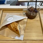 My Banh Mi by Gluten Free TOKYO - ピーナッツバター・バインミー Sとアイス・コーヒー