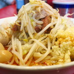 ラーメン二郎 - ラーメン半分＋ニンニク多め＋うずらＳＫ