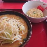Kuruma Ya Ramen - 野菜ラーメン味噌。