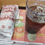 ロッテリア - リブサンドとアイスコーヒー