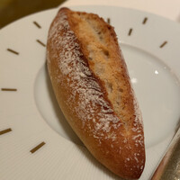 ロオジエ - パティシエが焼いたバゲット