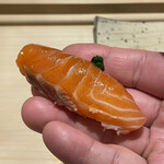 すし宮川  - 桜鱒