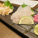 寿司・割烹 四六八ちゃ - ヒラメとバイ貝のお造り