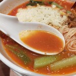 太陽のトマト麺withチーズ - トマトチリ風