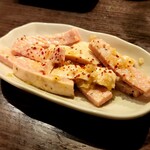 炭火焼肉ホルモン うらら - 