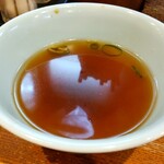 中国料理 西海 - 炒飯に付いてるスープ