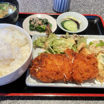 京栄 - 白身フライ定食