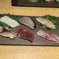 ぎんざ 阿吽 - お刺身の艶のある断面！