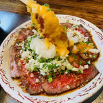 正泰苑 総本店 - 二代目レアステーキ(ピリ辛ヤンニョム味)