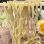 Ten - 「特製背脂中華そば¥900円」+麺大盛(無料)