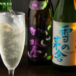 宇佐美 - 日本酒はワイングラスでご提供しています。