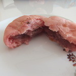ブーランジェリー クラックマン - 桜の風味がいっぱいです！！あんこもぎっしり！