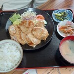 Yokochan Tei - 豚ロース生姜焼き定食(人気No.1)