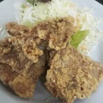 味処　壱・弐・参 - 大きい唐揚げ