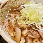 Nikusobaya Fukurou - 元祖冷たい肉そば
                        770円