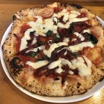 Pizzeria Alto Palazzo - マルゲリータエサラメ