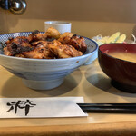 Toriman - ◆ （ランチ）炭焼き きじ丼　¥790
                        味噌汁、サラダ、小鉢、お新香