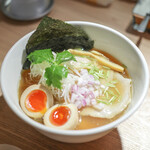 中華そば 上田製麺店 - 淡口しょうゆ + 特製チャーシュー☆