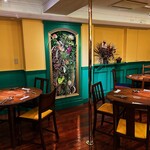 ジャーニー - 気をはらずカジュアルな雰囲気