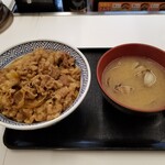 Yoshinoya - 全体図。