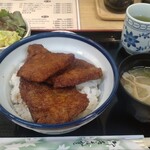 Guriru Yamada - ビーフかつ丼セット(サラダ、みそ汁付) ¥1485