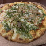 珈琲哲學 - チキンとバジルピザ　1380円