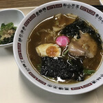 ラーメン家 三八 - 料理写真: