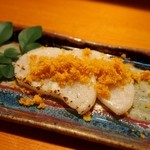 鮨　大和 - タイラギ貝の炙りに自家製のからすみをたっぷり