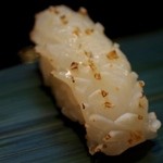 鮨　大和 - ヤリイカ 松笠