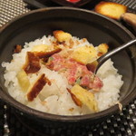 レストラン バカール - 馬肉のタルタル 鉄鍋炊き込みご飯4