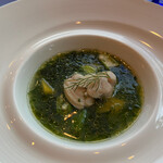 ピパ・ブルー - 前菜: 蛤と青海苔のスープ仕立て